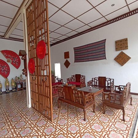 Mruyung Guest House Kota Lama Banyumas Mitra Reddoorz エクステリア 写真
