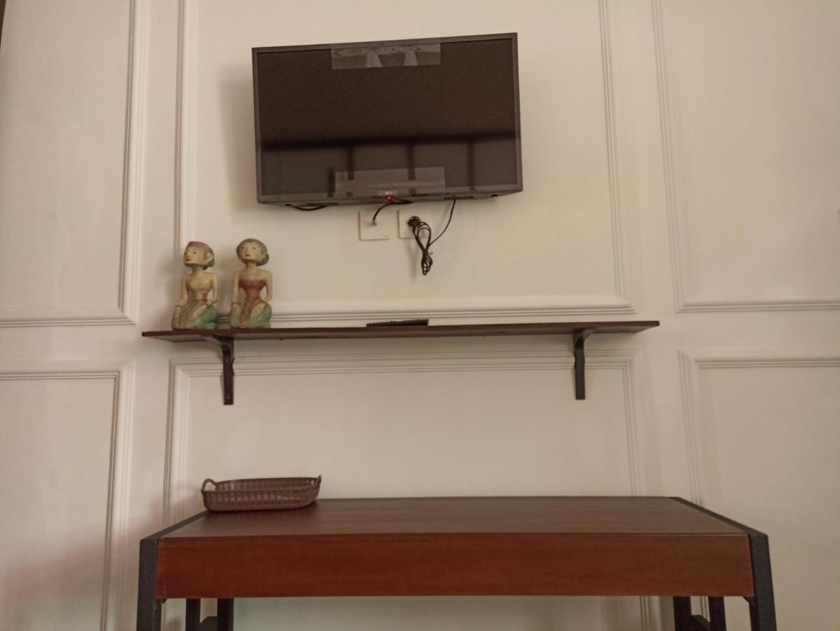 Mruyung Guest House Kota Lama Banyumas Mitra Reddoorz エクステリア 写真