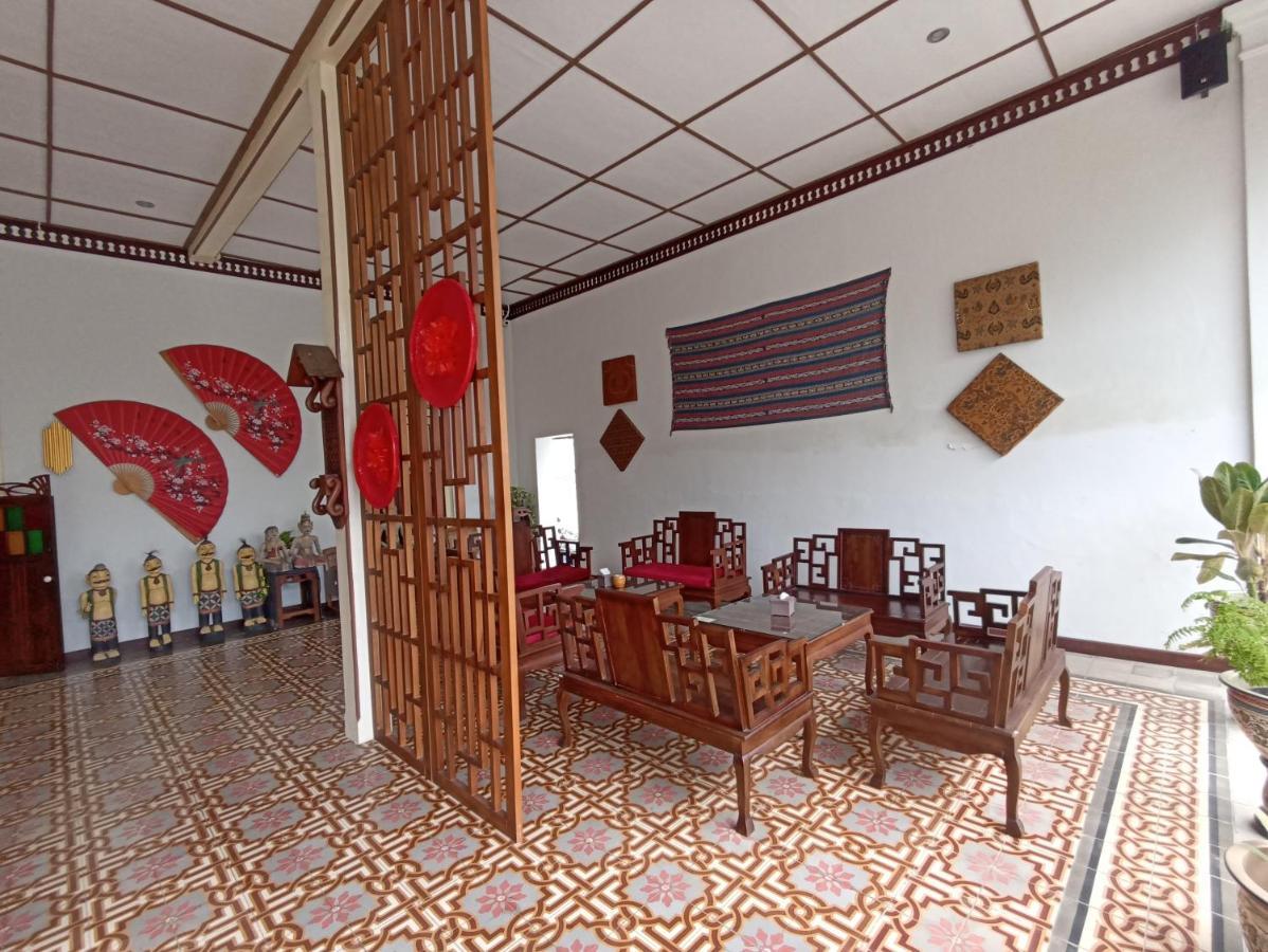 Mruyung Guest House Kota Lama Banyumas Mitra Reddoorz エクステリア 写真